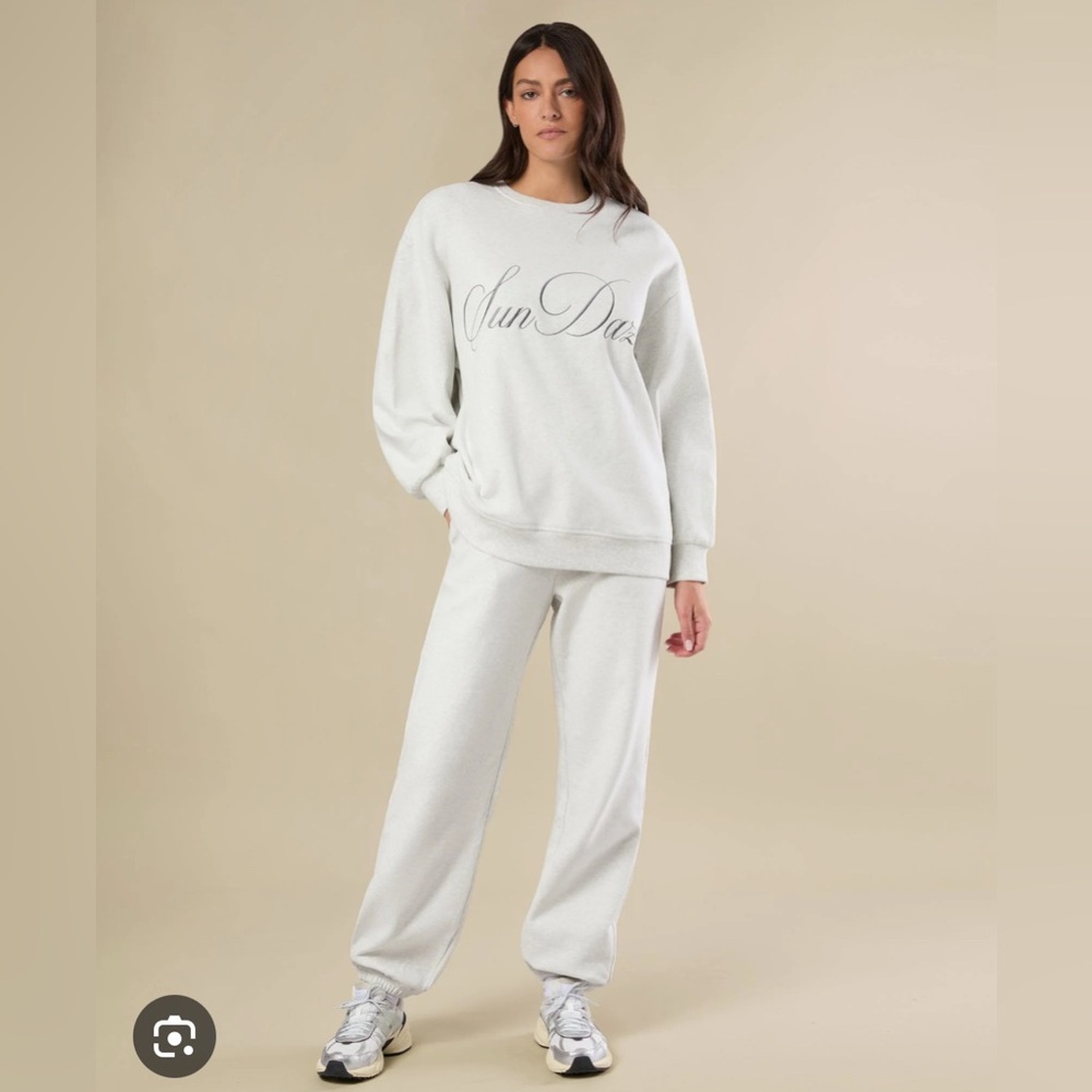 NWT Rachel Parcell  Sun Daze white Crewneck Sweatshirt and matching white jogger